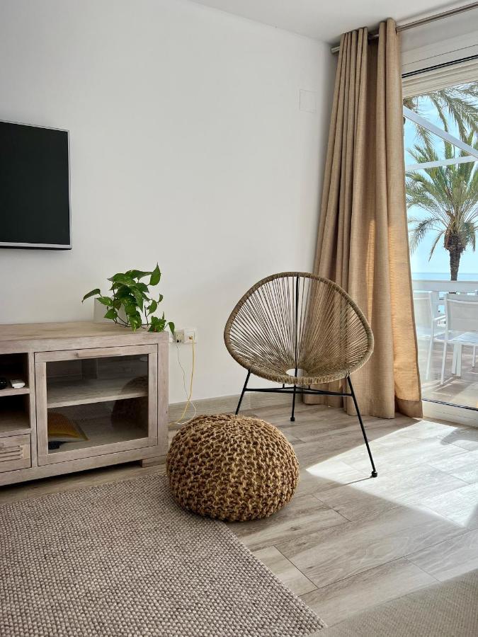 Apartment Paseo Aguadulce  Exterior photo
